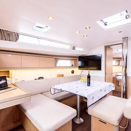 Beneteau Oceanis 48- Gold One Split